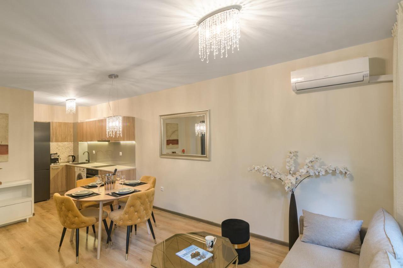 МareliS Luxe Port Apartment Варна Экстерьер фото