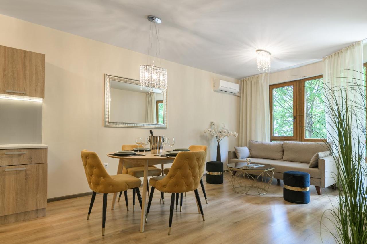 МareliS Luxe Port Apartment Варна Экстерьер фото